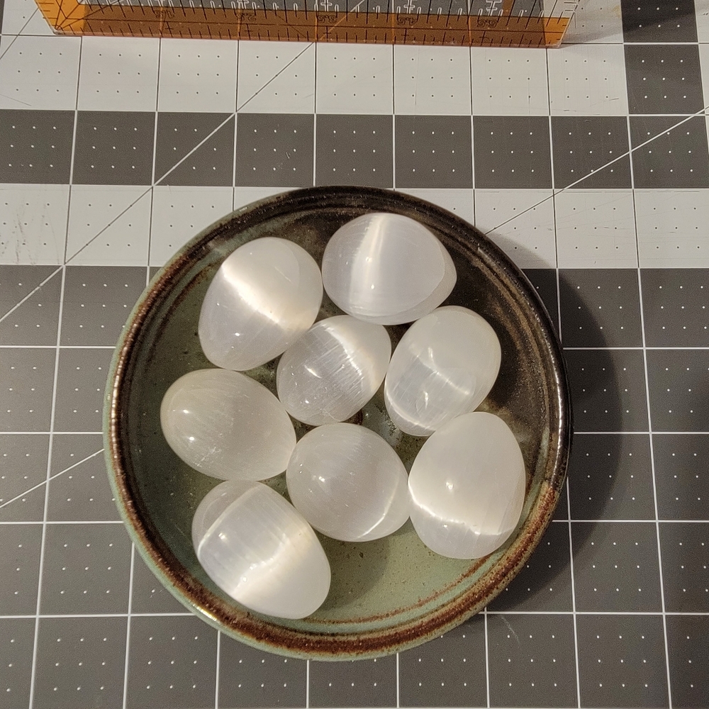 Selenite mini eggs